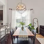 Apartment Modern Upscale Farmhouse- In Uptown Clt! Charlotte