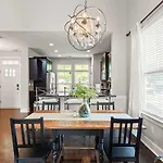Modern Upscale Farmhouse- In Uptown Clt! Apartment *
