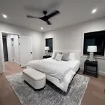 Gorgeous Home In Charlotte #102