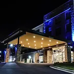 Holiday Inn Express & Suites - Charlotte Ne - University Area By Ihg