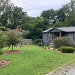 Cozy Cottage On Food Forest In The Heart Of Charlotte