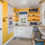 Adorable Solo-traveler Retreat Apartment *