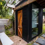 Adorable Solo-traveler Retreat *