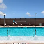 Courtyard By Marriott Northlake Hotel 2*