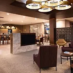 Courtyard By Marriott Northlake Hotel