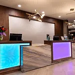 Courtyard By Marriott Northlake Hotel 2*