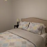 Holiday home University City Guest House *