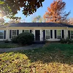 Cozy 3Br Homeyard, Wifi, Sleeps 10