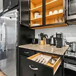 Luxe King 3br Townhouse -mins To Uptown Clt Holiday home *