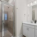 Luxe King 3br Townhouse -mins To Uptown Clt Holiday home