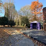 Cozy 3Br Homeyard, Wifi, Sleeps 10