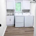 Holiday home Embrace Nature In Lakefront With Fire Pit In Charlotte, North Carolina Charlotte