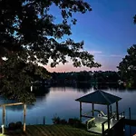 Embrace Nature In Lakefront With Fire Pit In Charlotte, North Carolina *