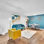 2 Large Bedrooms Artistic Flair Spacious Charlotte