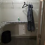 Gorgeous Uptown With Pool Apartment