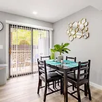 Spacious 2br 2ba Steps From Hospitals And Uptown Minimum 15 Days Or * Charlotte