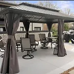 Spacious 2br 2ba Steps From Hospitals And Uptown Minimum 15 Days Or Apartment *