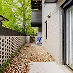 Spacious 2Br 2Ba Steps From Hospitals And Uptown Charlotte Minimum Stay 15 Days Or More