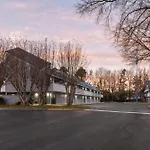 Days By Wyndham Motel Charlotte