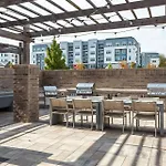 Kasa Freemorewest Charlotte