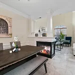 Cozy 4B 2 5B University Home King Beds Jacuzzi