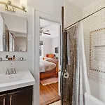 The Collection Clt: 500 Queens Holiday home Charlotte