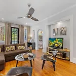 Holiday home Contemporary 2br In Myers Park With Screened Porch Charlotte