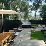 Hot Tub Pool Table Fire Pit 5min To Uptown