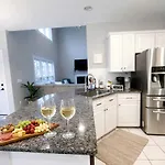 Disconnect At This Cottage With Great Surroundings In Charlotte, North Carolina