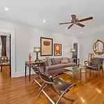 Stylish Myers Park 2 Bedroom With Screened Porch Holiday home