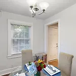 3 Mi To Dtwn Charlotte! Quiet Haven W/ Fenced Yard