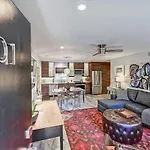 Comfortable And Stylish Near Myers Park * Charlotte