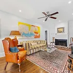 Holiday home Contemporary Gem In The Heart Of Myers Park