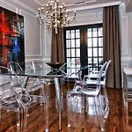 Beautifully Furnished Modern 2br With Balcony Holiday home Charlotte