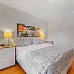 Vibrant And Cozy 2br Near Uptown With Balcony Holiday home *