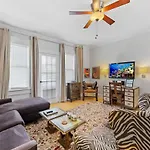 Chic 1 Bedroom Units Near Dilworth