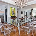 Beautifully Furnished Modern 2br With Balcony Charlotte