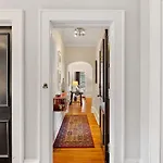 Contemporary 2br In Myers Park With Screened Porch Charlotte
