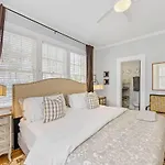 Stylish Myers Park 2 Bedroom With Screened Porch Holiday home Charlotte