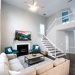 Disconnect At With Great Surroundings In Charlotte, North Carolina *