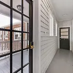 Bright And Restful 2br Near Uptown With Balcony Holiday home *