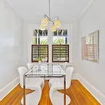 Holiday home Contemporary 2br In Myers Park With Screened Porch *