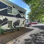 Comfortable And Stylish Near Myers Park Charlotte