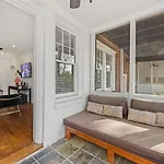 Holiday home Stylish Myers Park 2 Bedroom With Screened Porch Charlotte