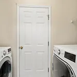 Cozy 4B 2 5B University Home King Beds Jacuzzi