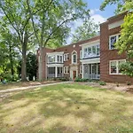 Contemporary Gem In The Heart Of Myers Park Charlotte
