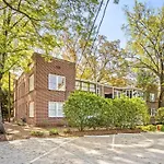 Contemporary Gem In The Heart Of Myers Park Holiday home
