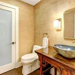 Cozy With Swimming Pool In Charlotte, North Carolina * Charlotte