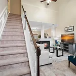 Cozy 4b 2 5b King Beds Jacuzzi