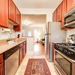 Chic 1 Bedroom Units Near Dilworth Holiday home *